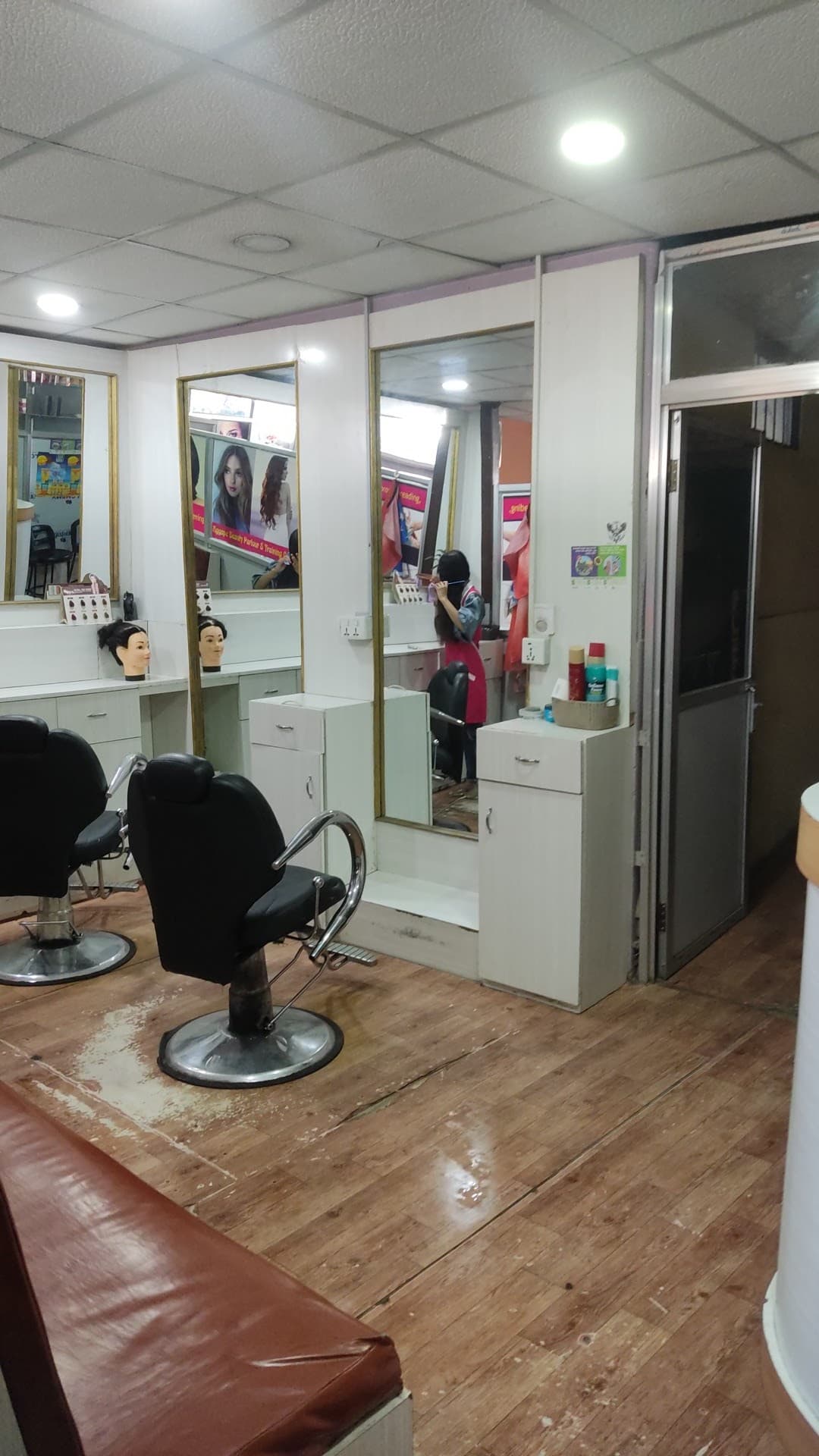 Aggape Beauty Parlour & Training Center