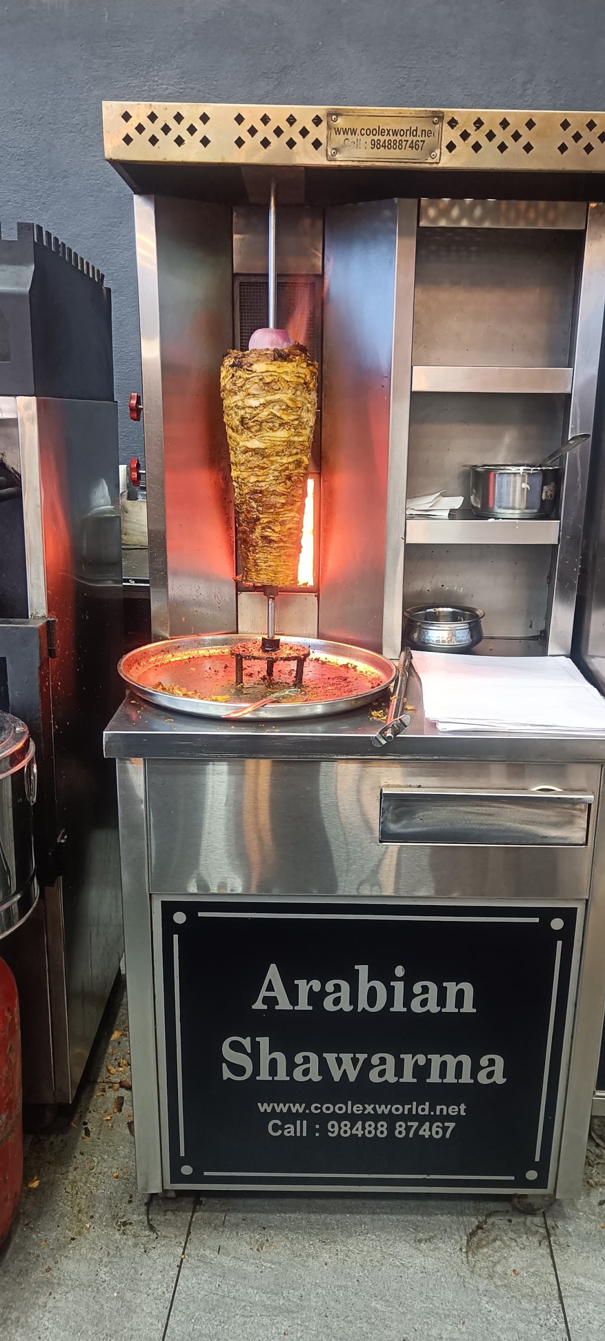 Alfa Arabian restaurant — photo by vahee nas