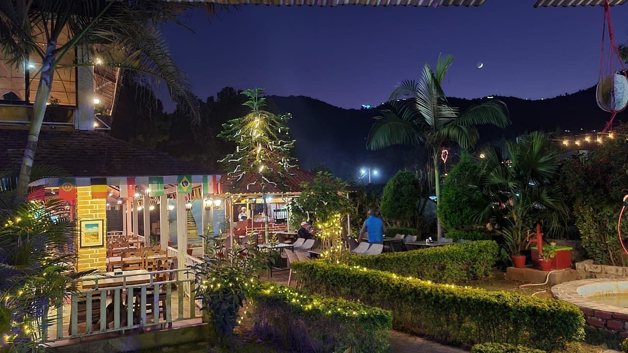 Utopia Garden & Snacks Bar