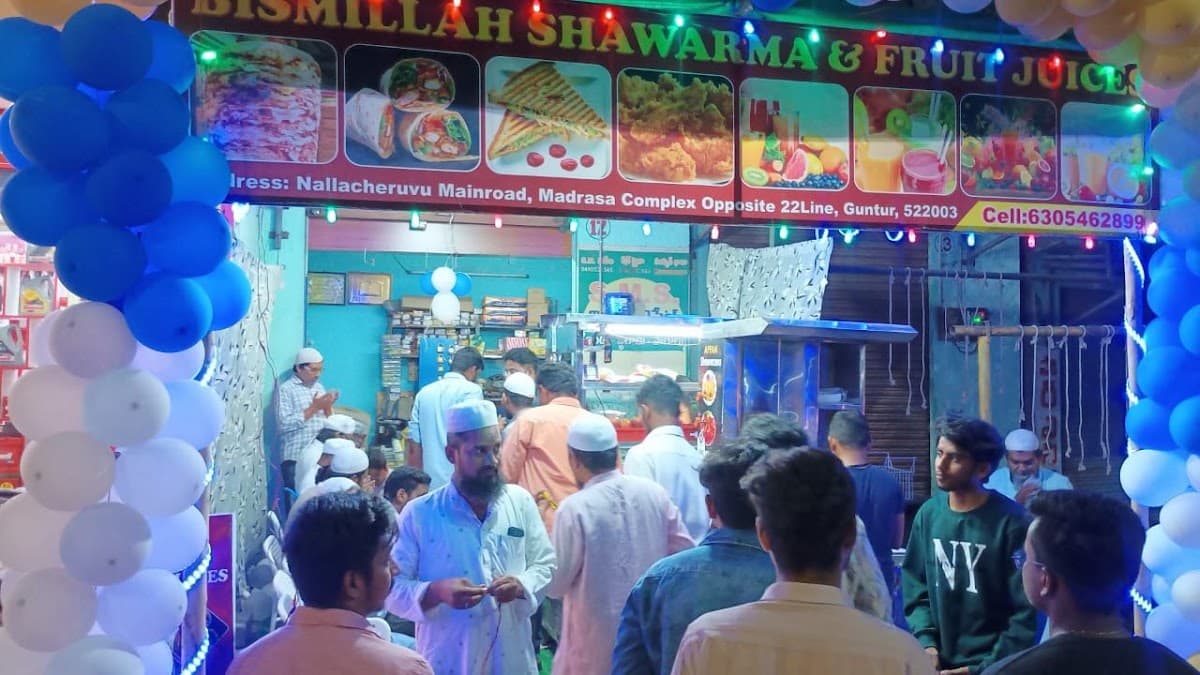 BISMILLAH SHAWARMA & FRUITS JUICES — photo by Emair Owaiz Sk