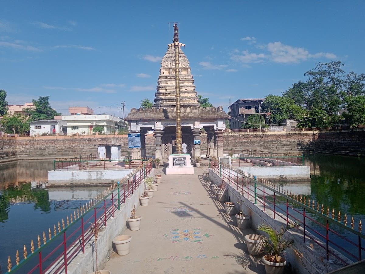 Brahma temple — photo by Malli Karjuna