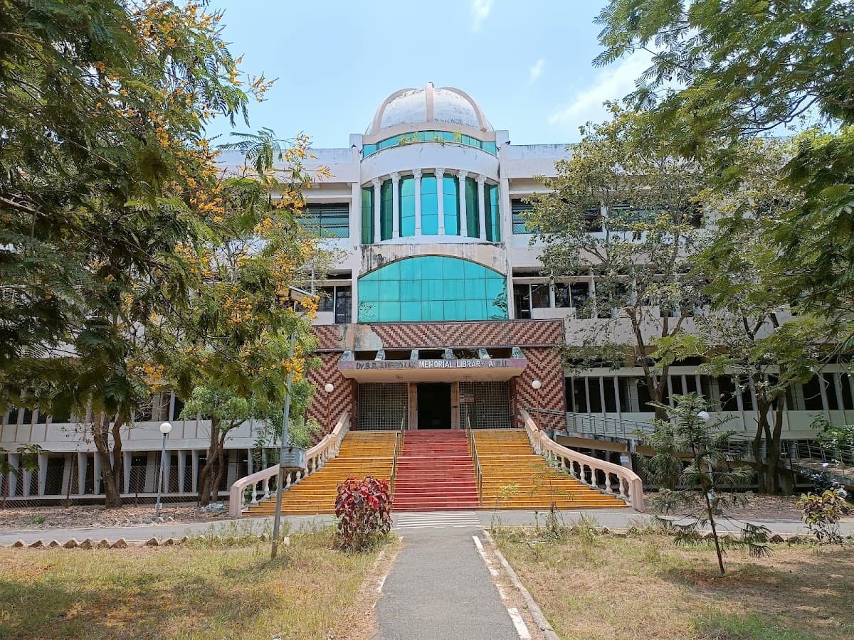 Dr. Ambedkar Central Library, Acharya Nagarjuna University — photo by John Augustine