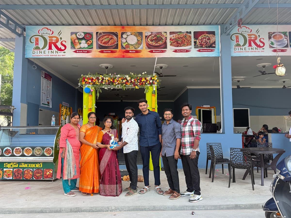 DR’s Dine Inn — photo by DR’s Dine Inn
