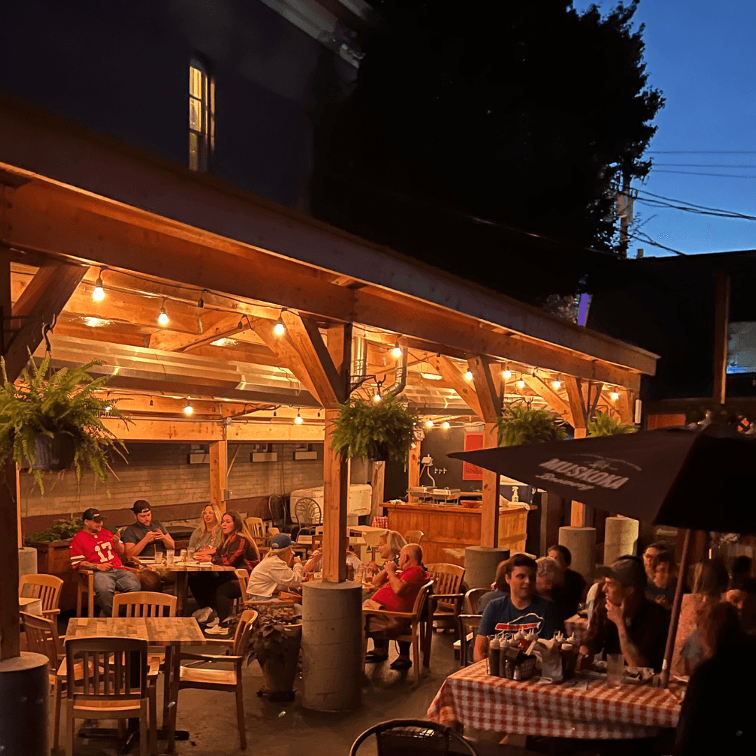 Fat Bob's Smokehouse | Barbecue restaurant | Buffalo