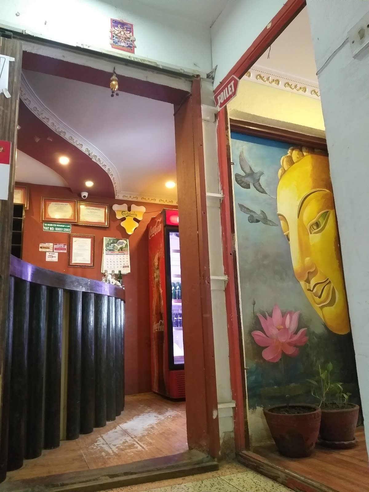 Food House Cafe — photo by 10 Yeshi