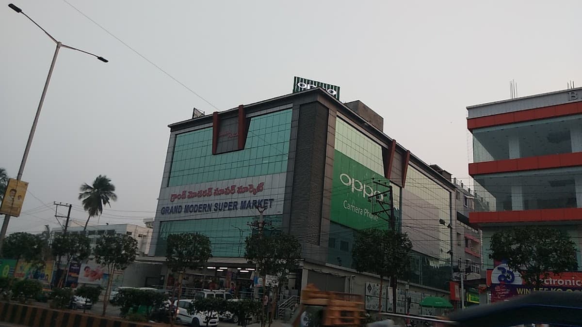 Grand Modern Super Market — photo by Bandla Gopi