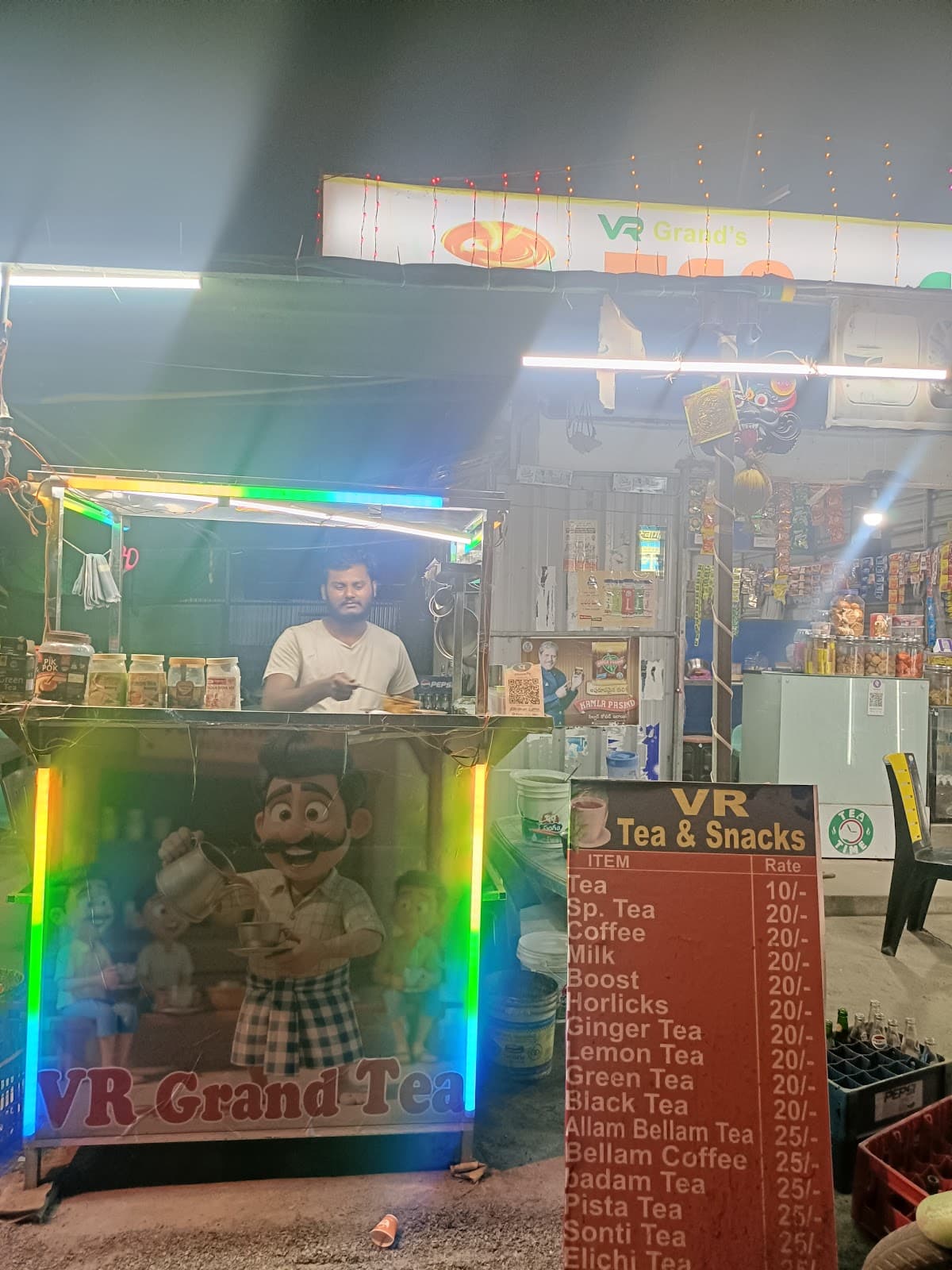 Grand's TEA & SNACKS — photo by jetty chowdary