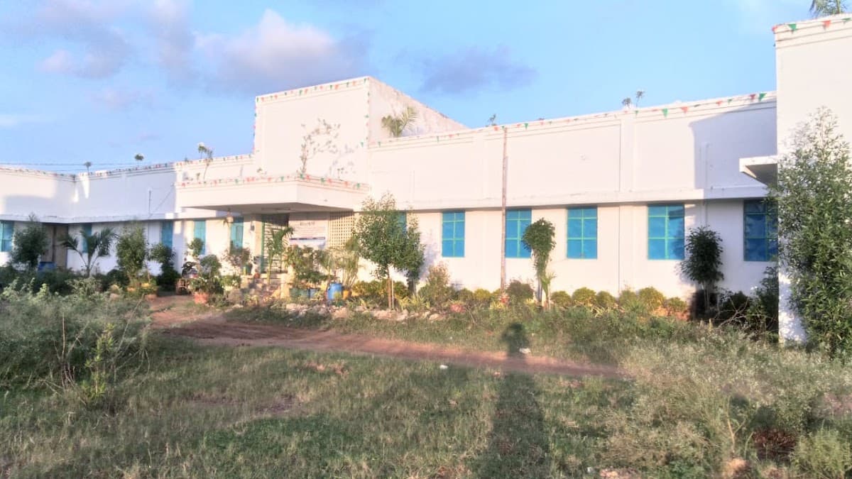 HarikA College of Physiotherapy, Guntur-1, Andhra Pradesh. — photo by mahena shaik