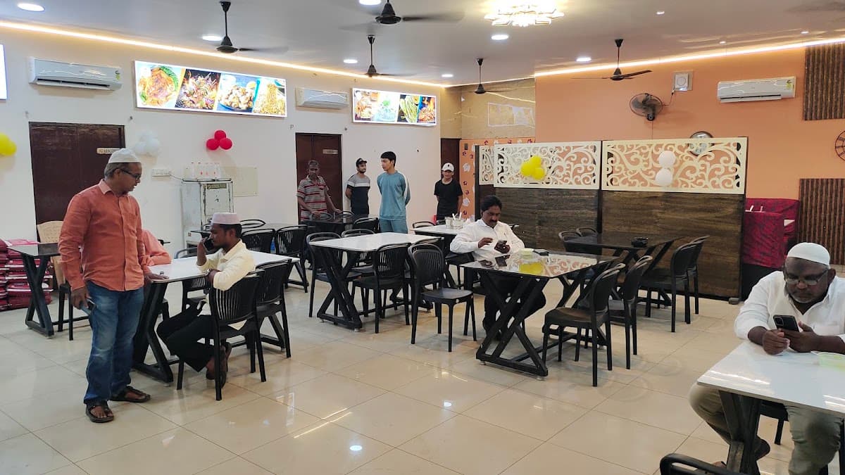 Hotel AJMEER MAHARAJ FOOD CORNER — photo by Shaik Abdul