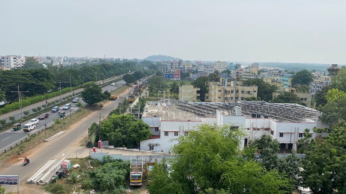 HOTEL SK7 RESTAURANT, SERVICE APARTMENTS & HOTEL ROOMS — photo by RAJA RAVEENDRA