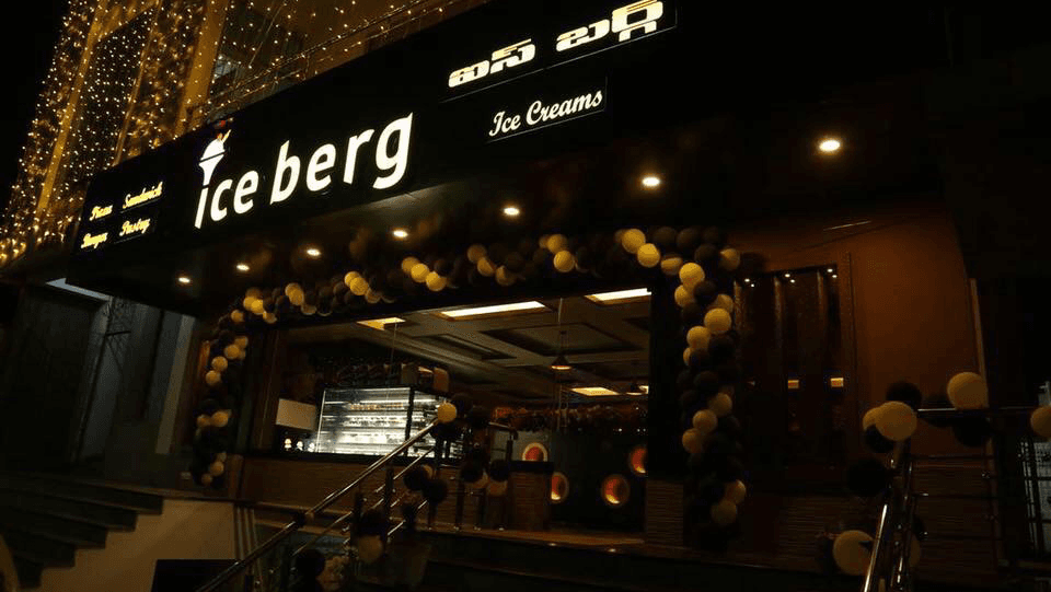 Iceberg enterprises — photo by Ice berg pizza