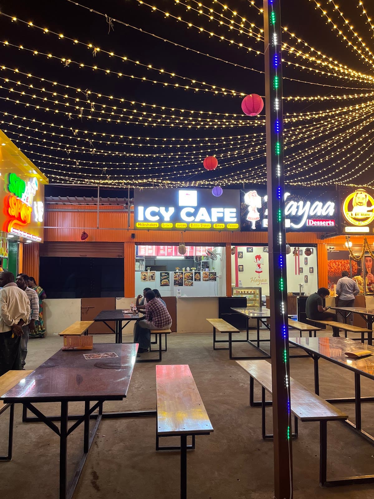 ICY CAFE — photo by ICY CAFE