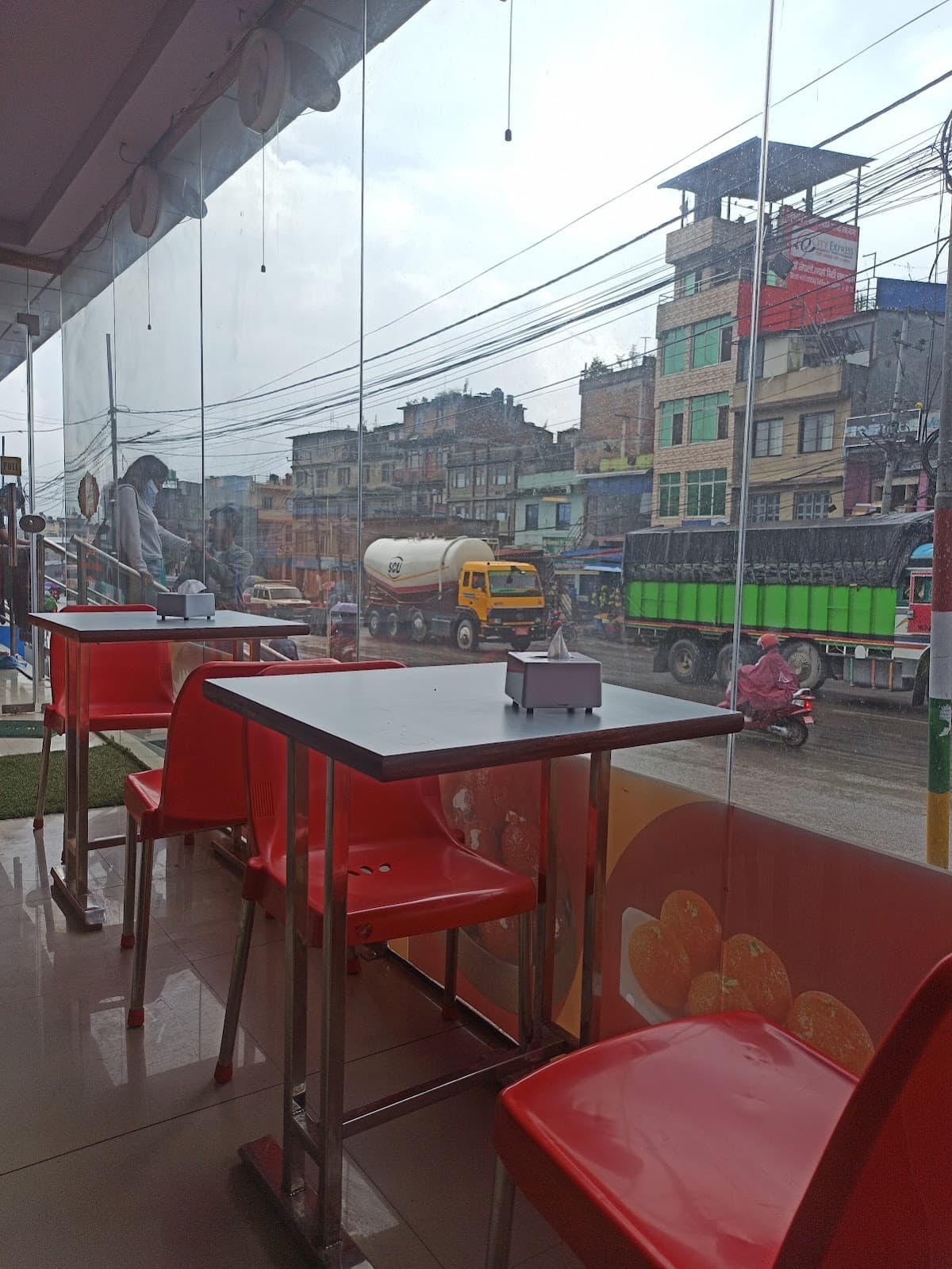 Madhuram Sweets (pure vegetarian restaurant) — photo by Rahul Sikhwal