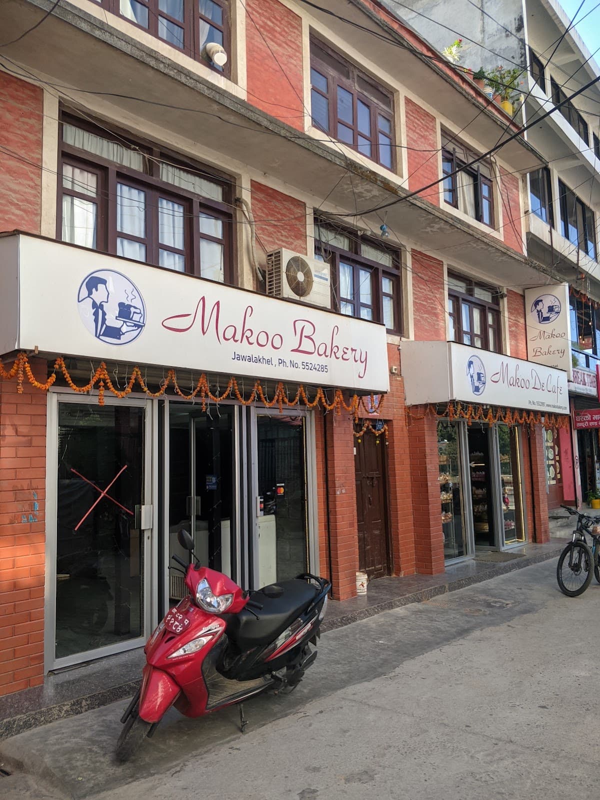 Makoo Bakery Talchikhel — photo by Yankee Maharjan