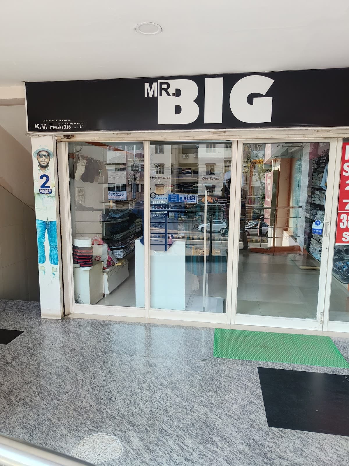 Mr. BIG plus size clothes — photo by Mr. BIG plus size clothes