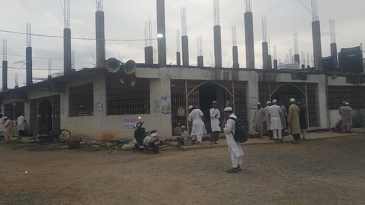 New Markaz Masjid — photo by syed sadiq