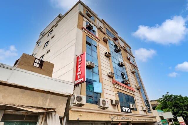 OYO Flagship Hotel Supreeme Inn — photo by OYO Flagship Hotel Supreeme Inn