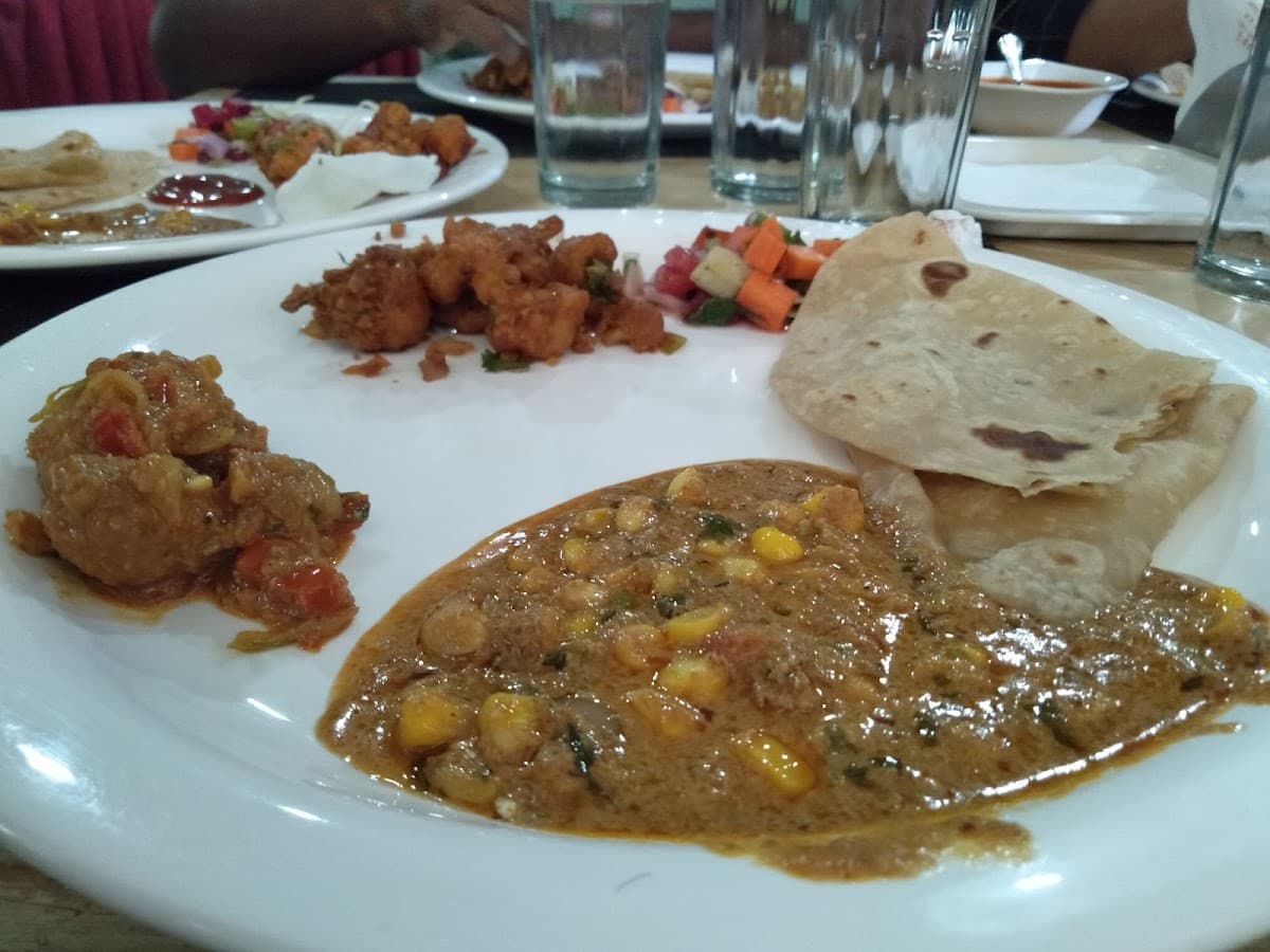 Palms buffet restaurant — photo by Jaya Sankar Kumar (Jai)
