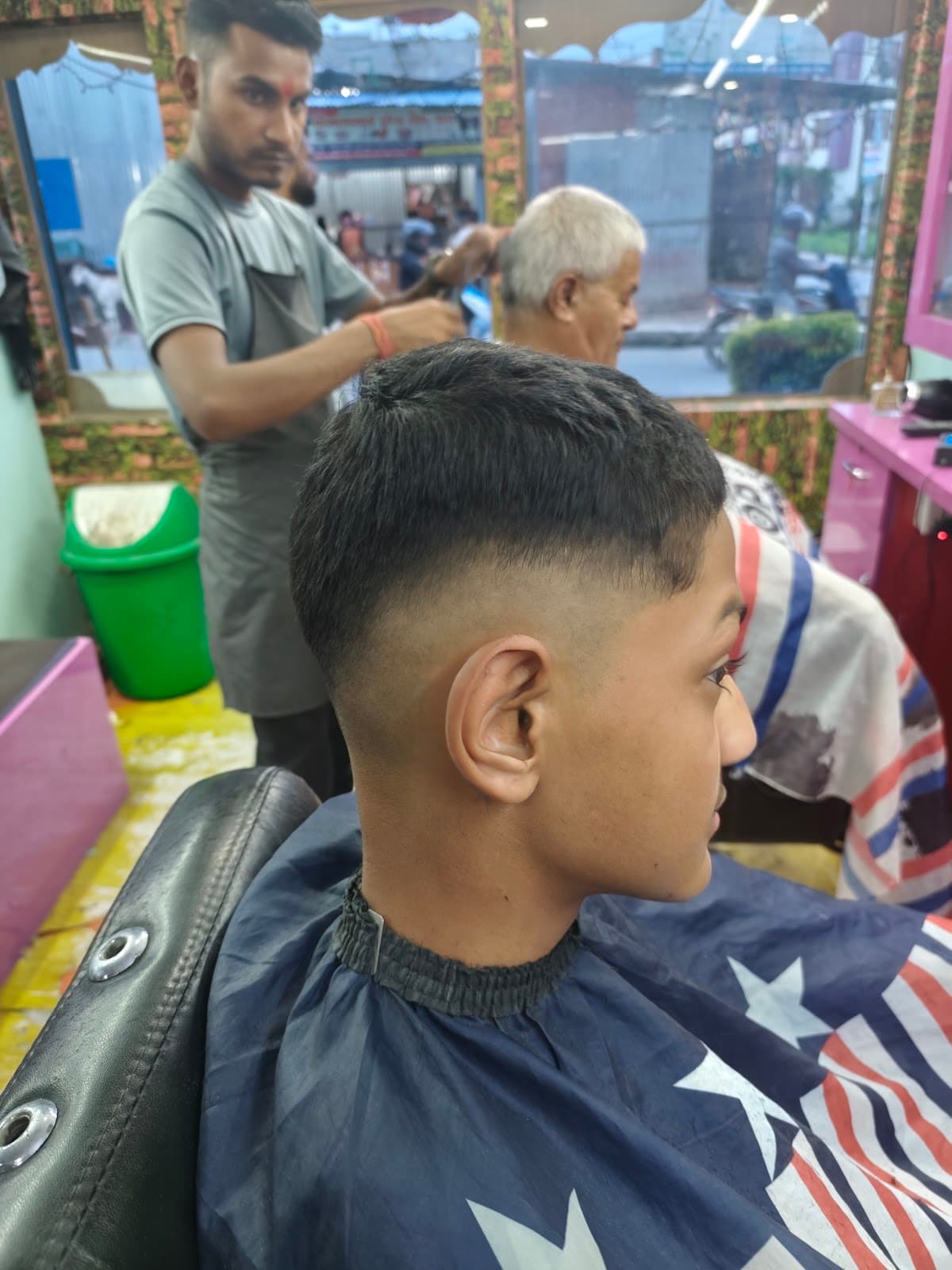 Precious Hair Cut Salon — photo by Bus Of nepal