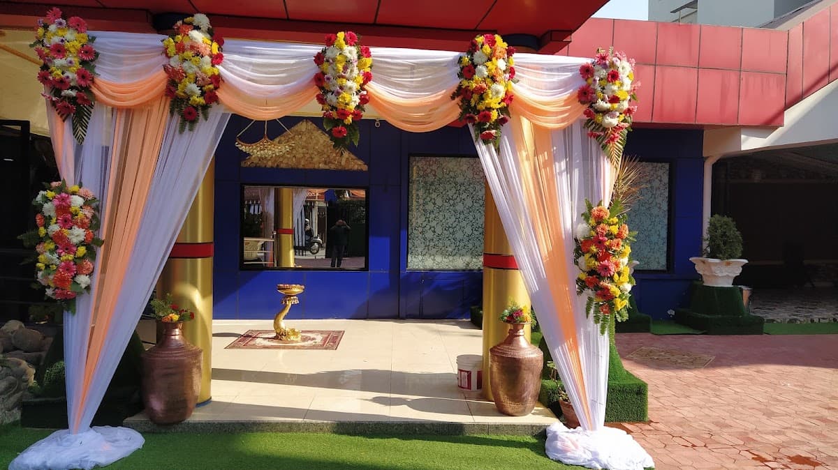 Radha Krishna Flowers Decorations