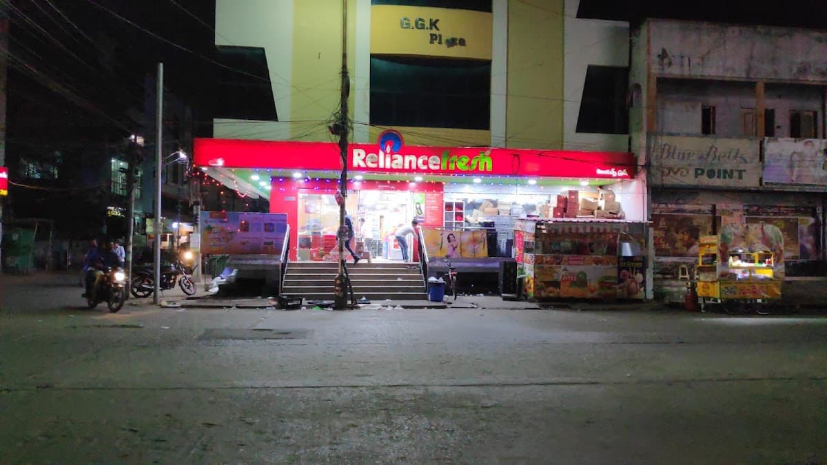 Reliance fresh — photo by G N Kumar