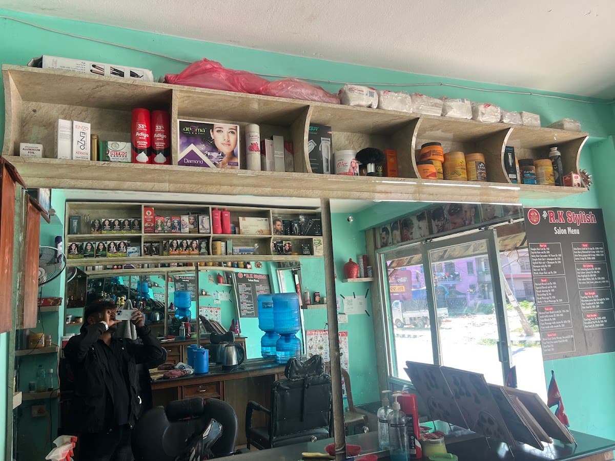 RK stylish hair cut salon — photo by Elvish Shah