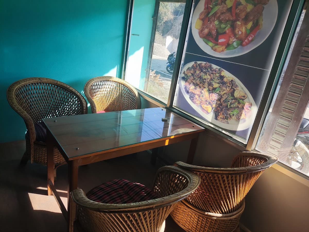 Roadside Restaurant — photo by Garud Stha