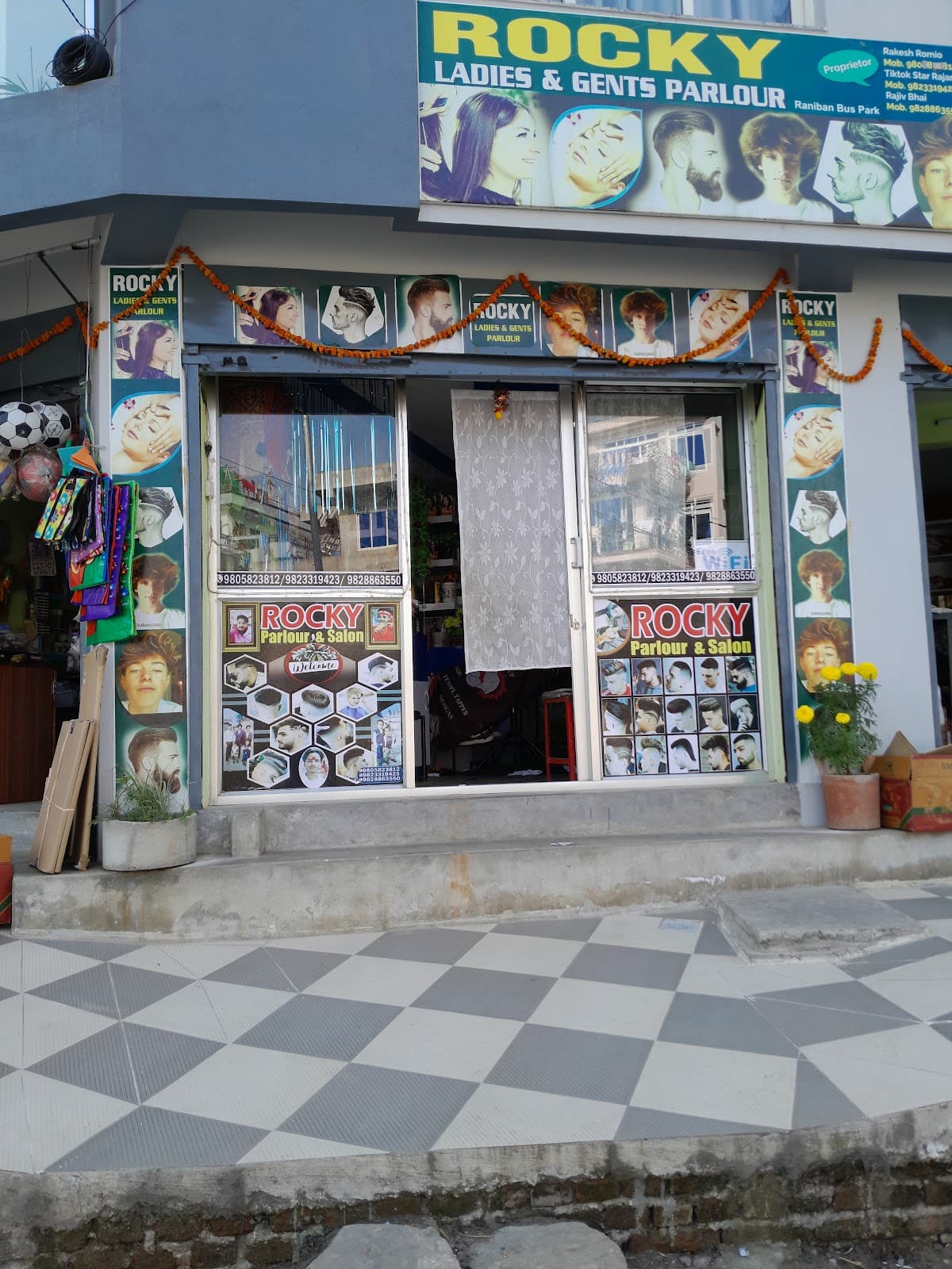 Rockey Ladies & Gents parlour — photo by LRC SANTOSH