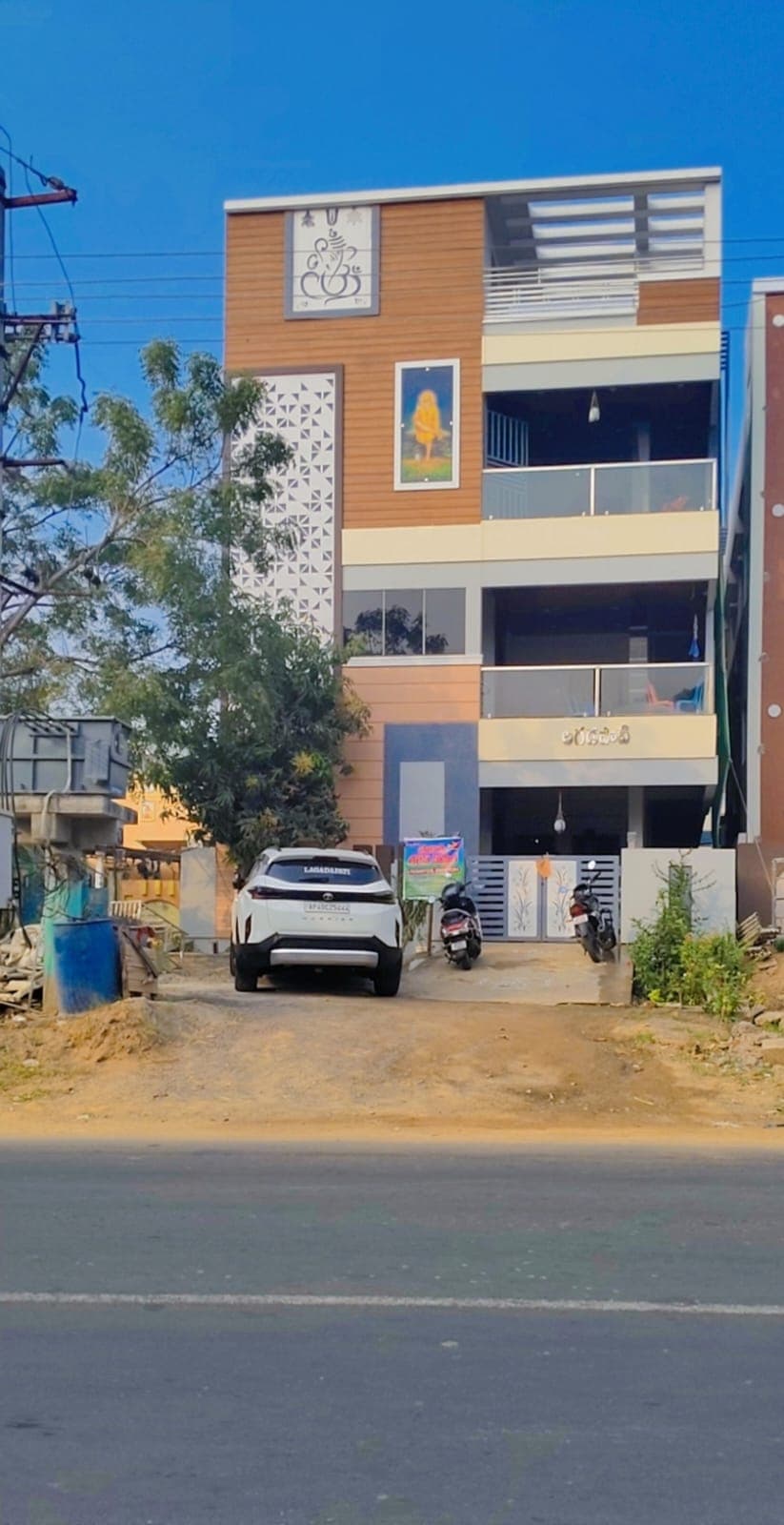Sadhithya ledies hostel — photo by Soujireddy Vanga