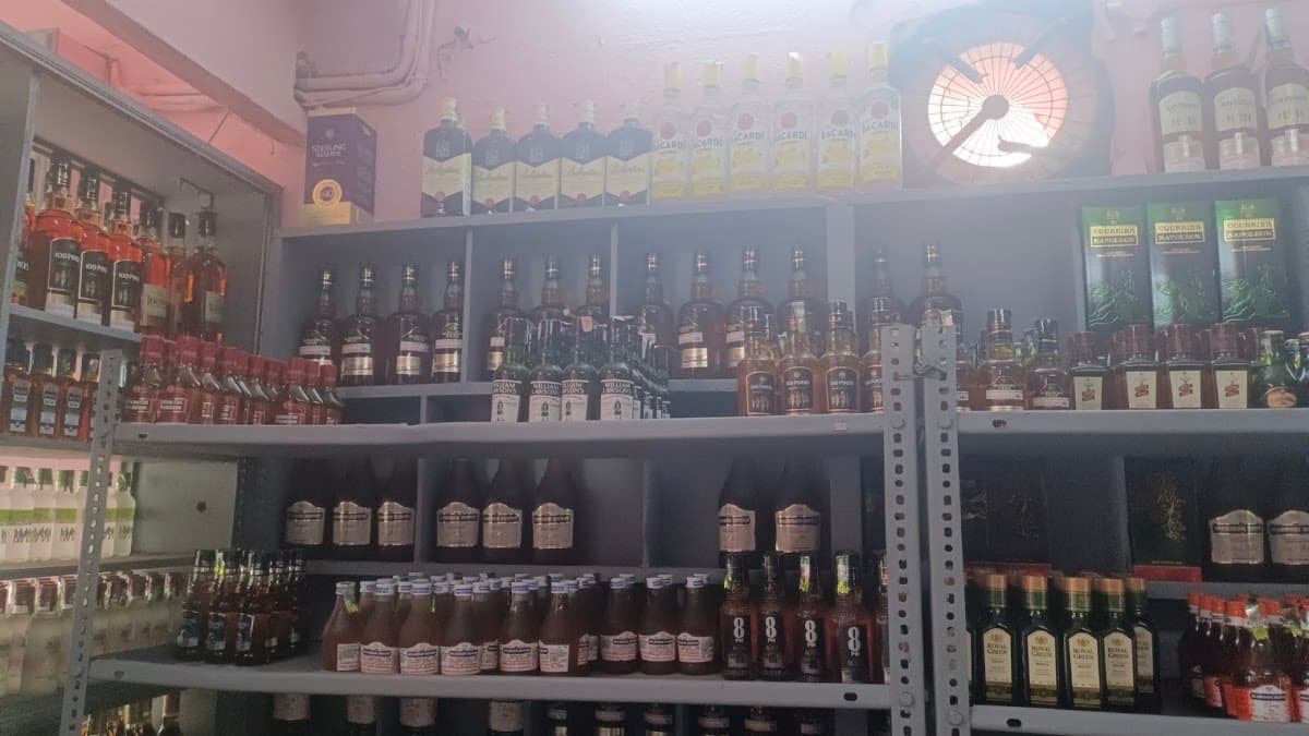 Sri tirumala Sai restaurant and bar — photo by Gera Gopi