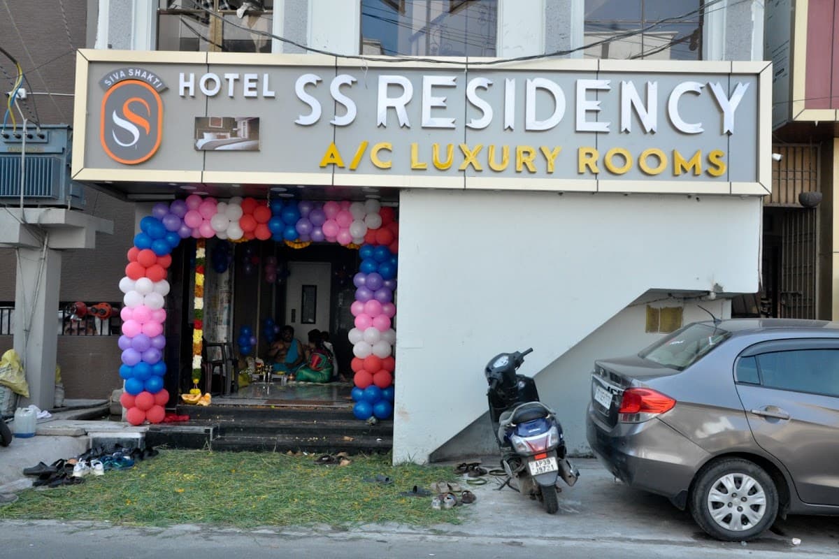 SS Residency A/C Luxury Rooms — photo by SS Residency A/C Luxury Rooms