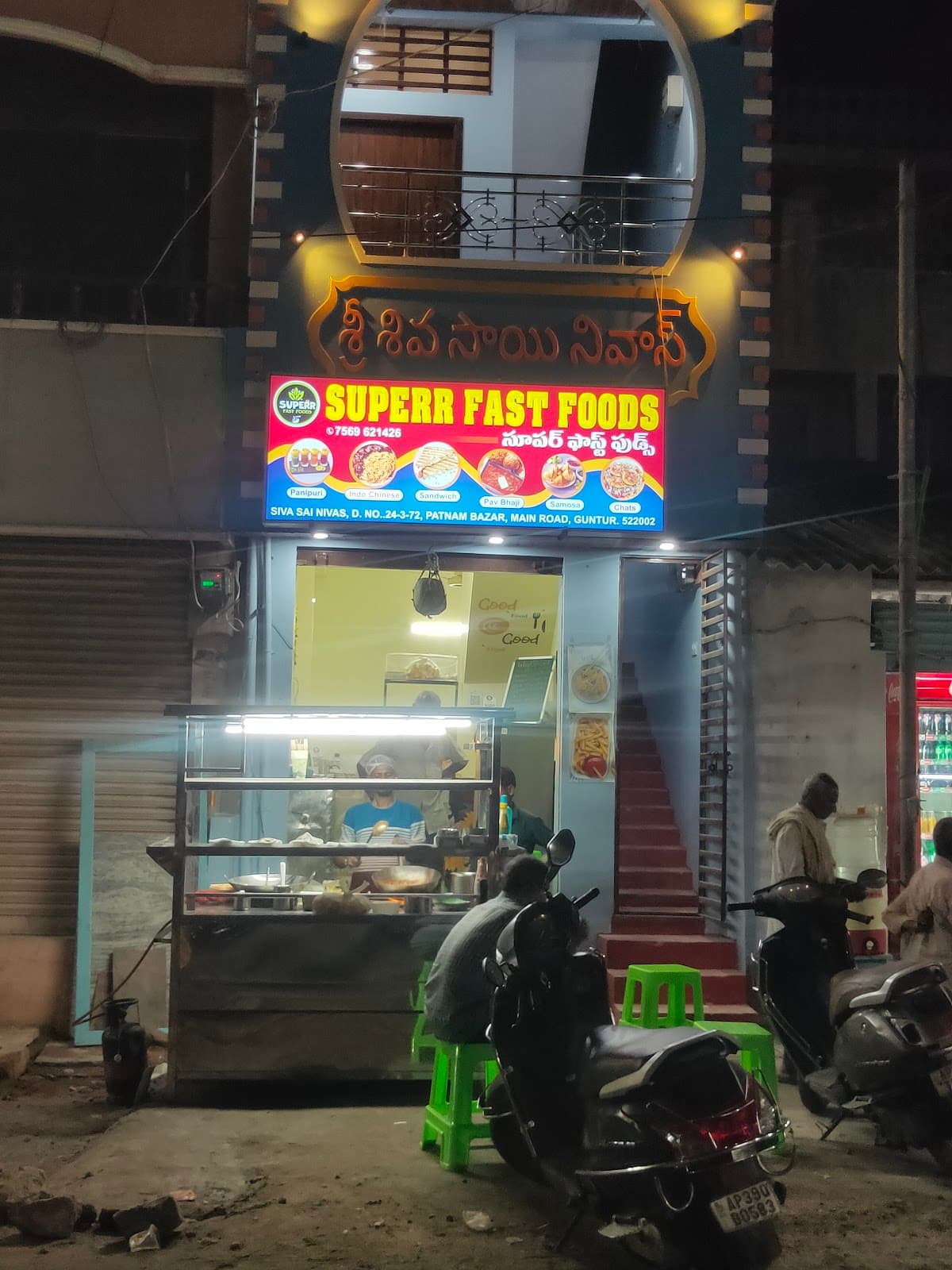 Superr fast foods — photo by Superr fast foods