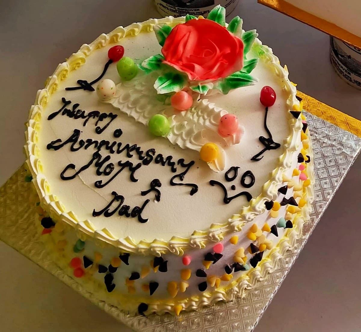 THANKOT CHANDRAGIRI S´CAKERY — photo by THANKOT CHANDRAGIRI S´CAKERY