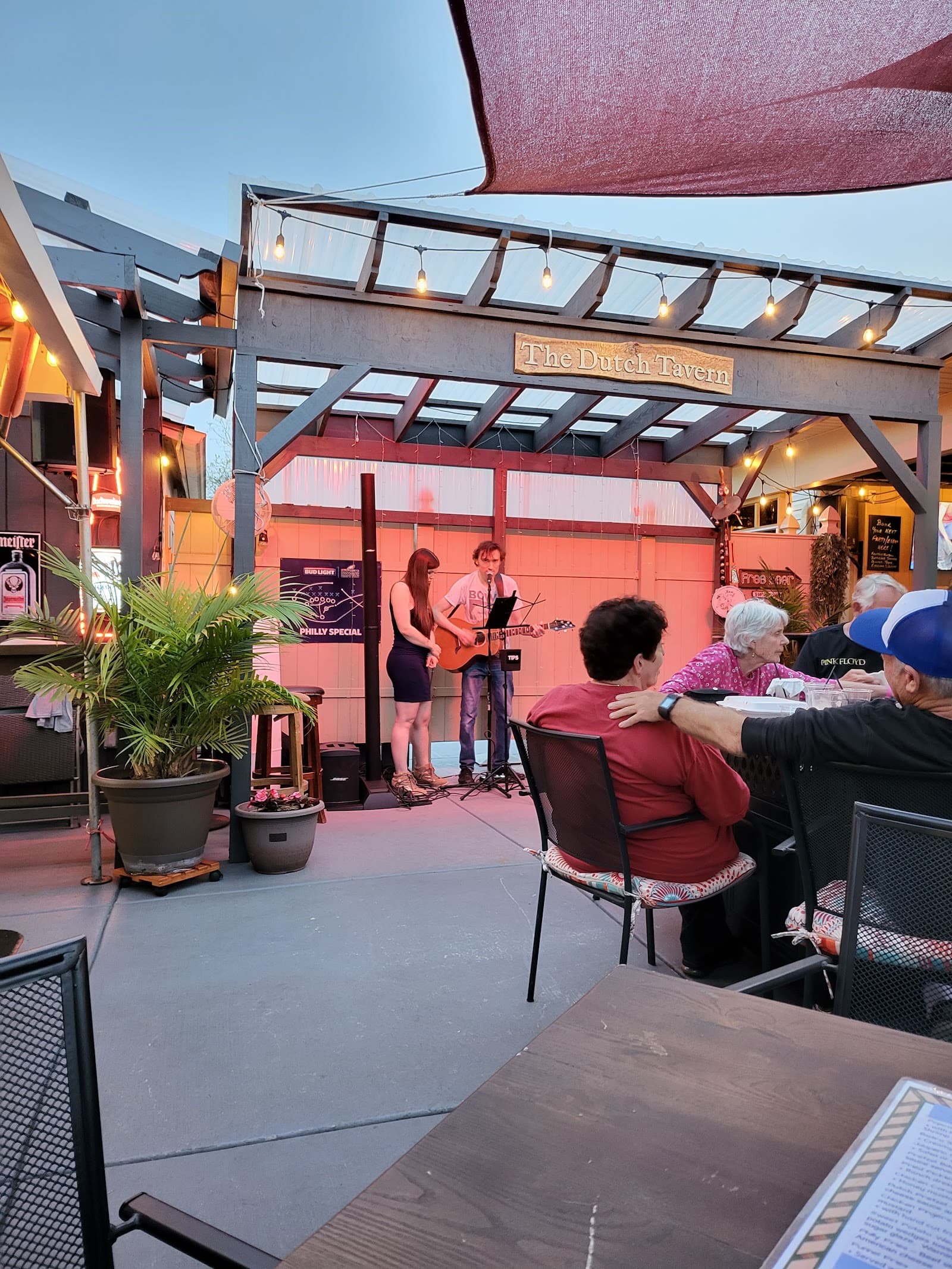 The Dutch Cottage Tavern | Bar | Schwenksville