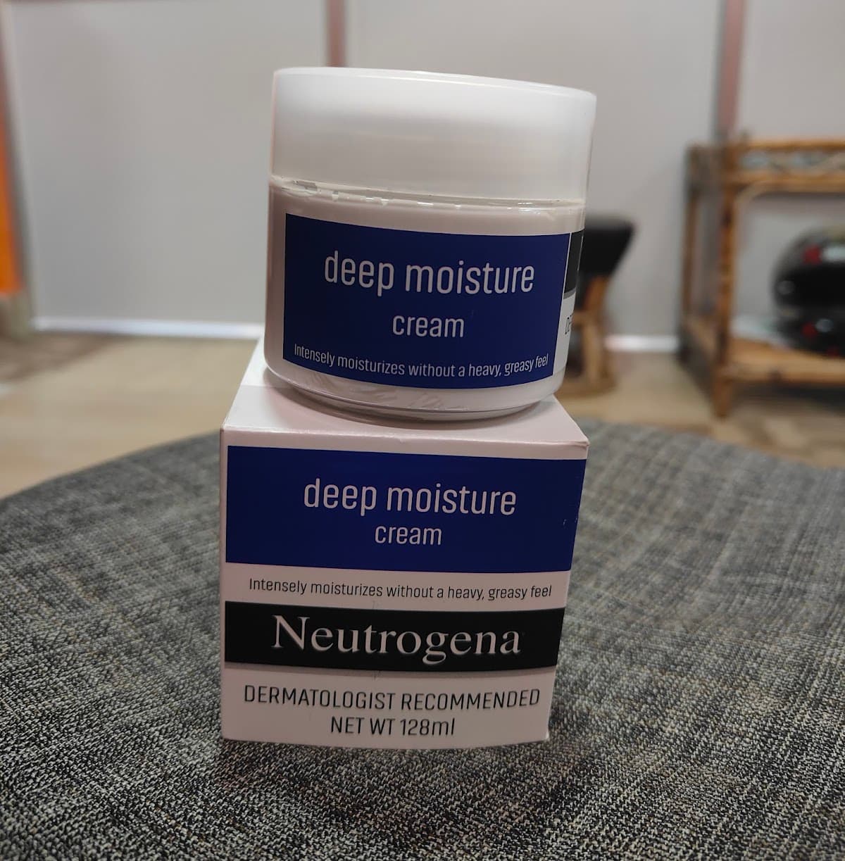 TopBeauty Cosmetics Nepal — photo by TopBeauty Cosmetics Nepal