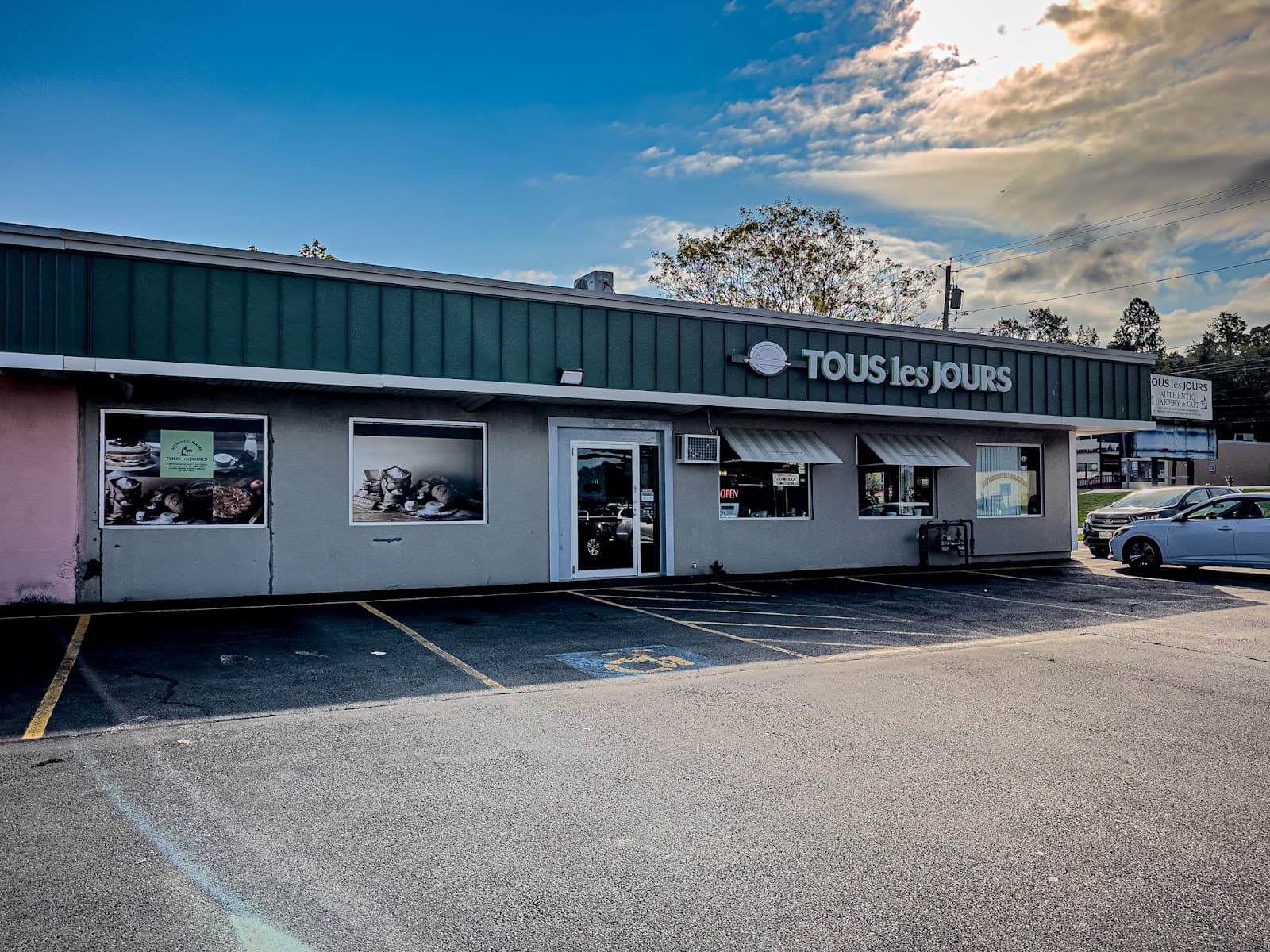 TOUS les JOURS Bakery Café - Syracuse | Bakery | Syracuse