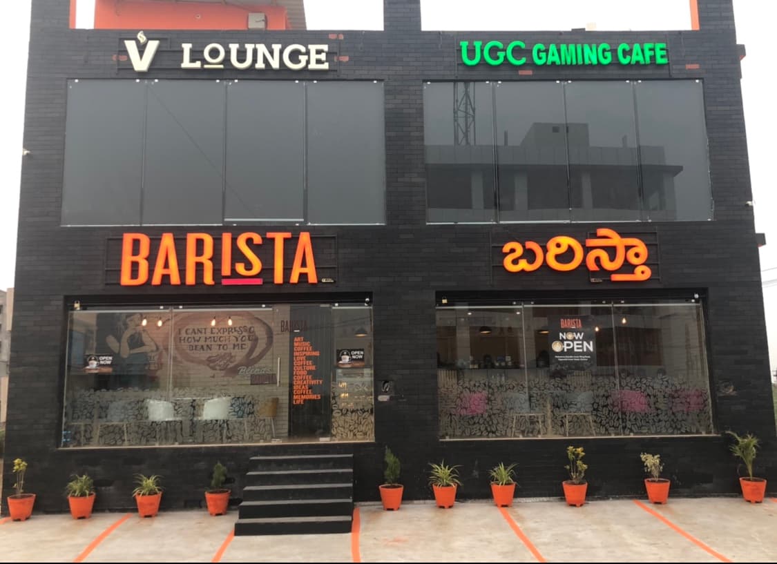 UGC-Gaming Cafe — photo by Vijay Kumar