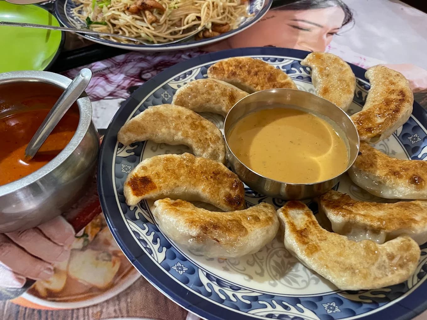 Momo Chautari & Fast Food