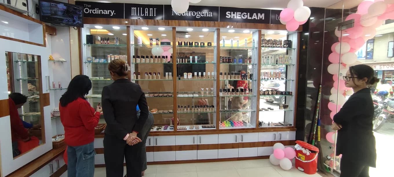 LA Cosmetics Nepal New Road