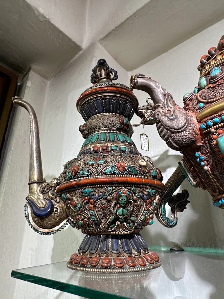 Om Handicrafts