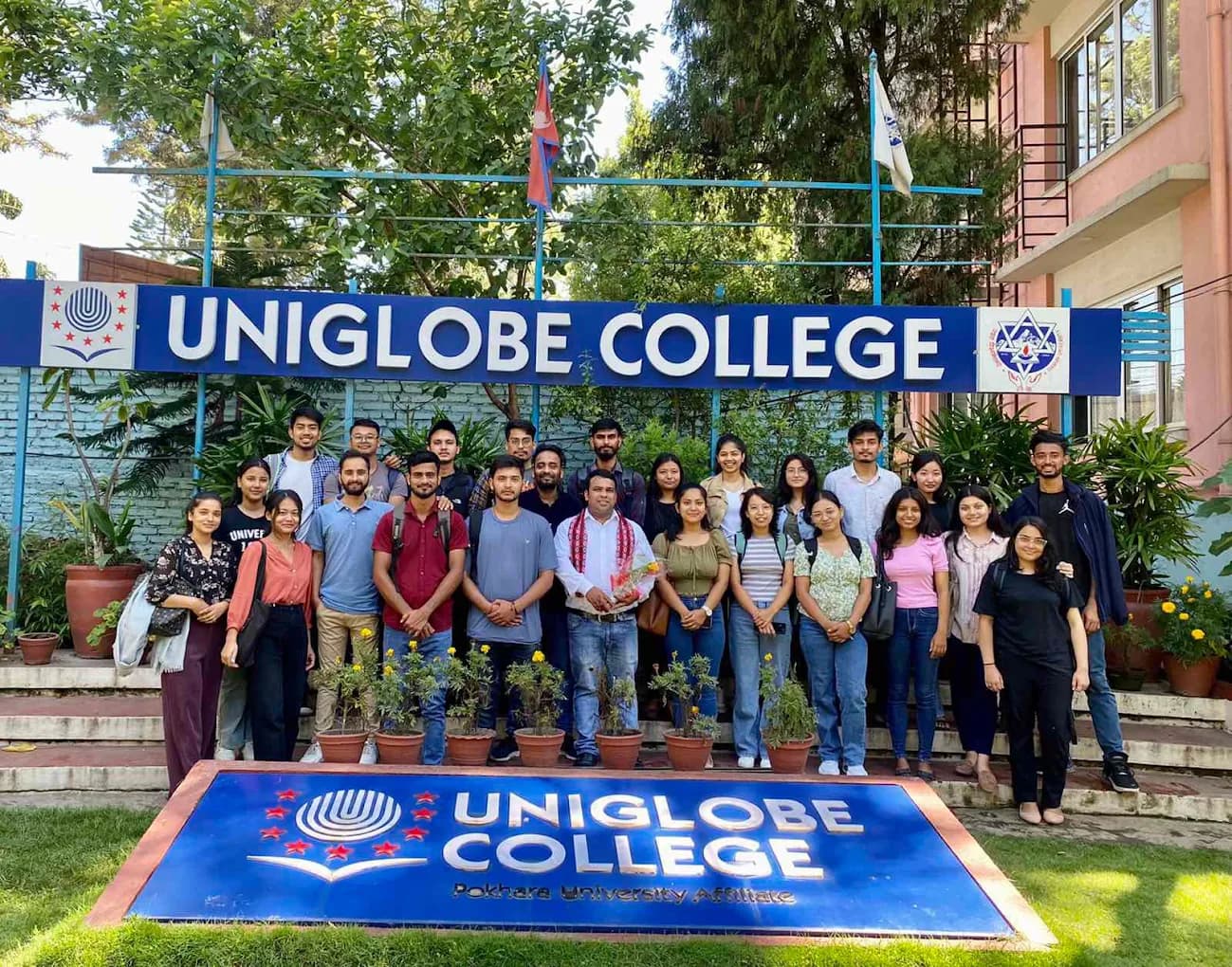 Uniglobe College