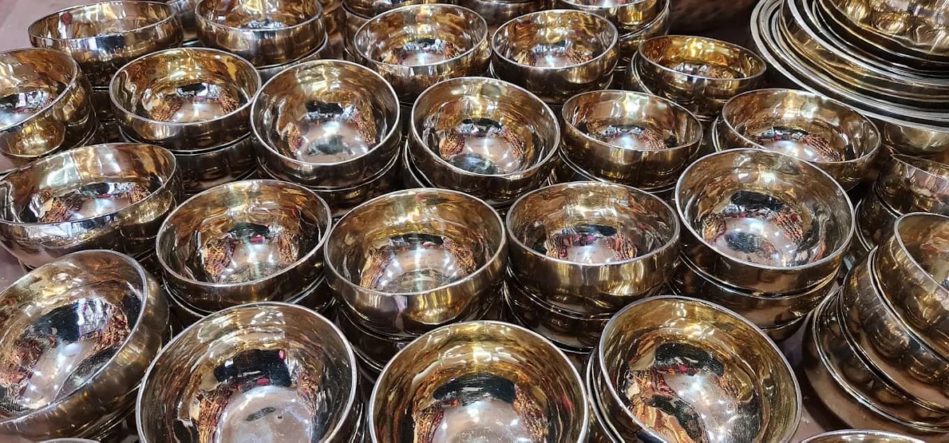 Lord Buddha Singing Bowl Center