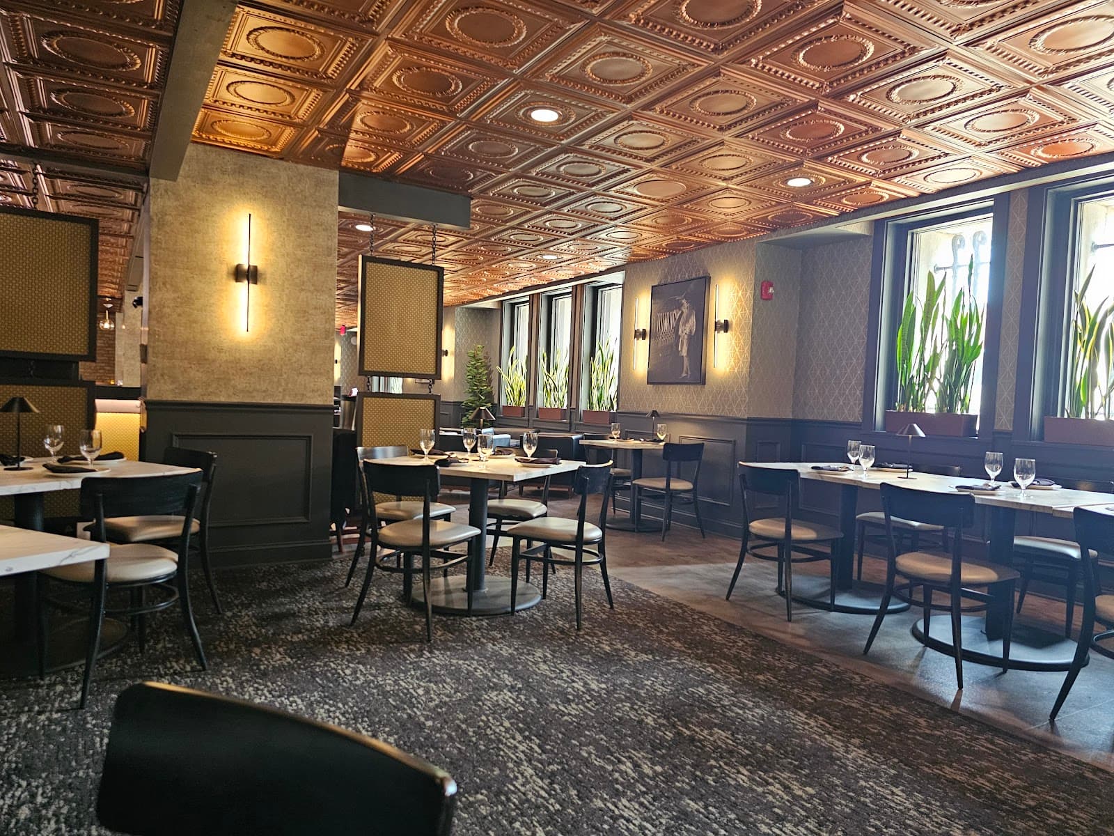 Vault@237 | Restaurant | Buffalo
