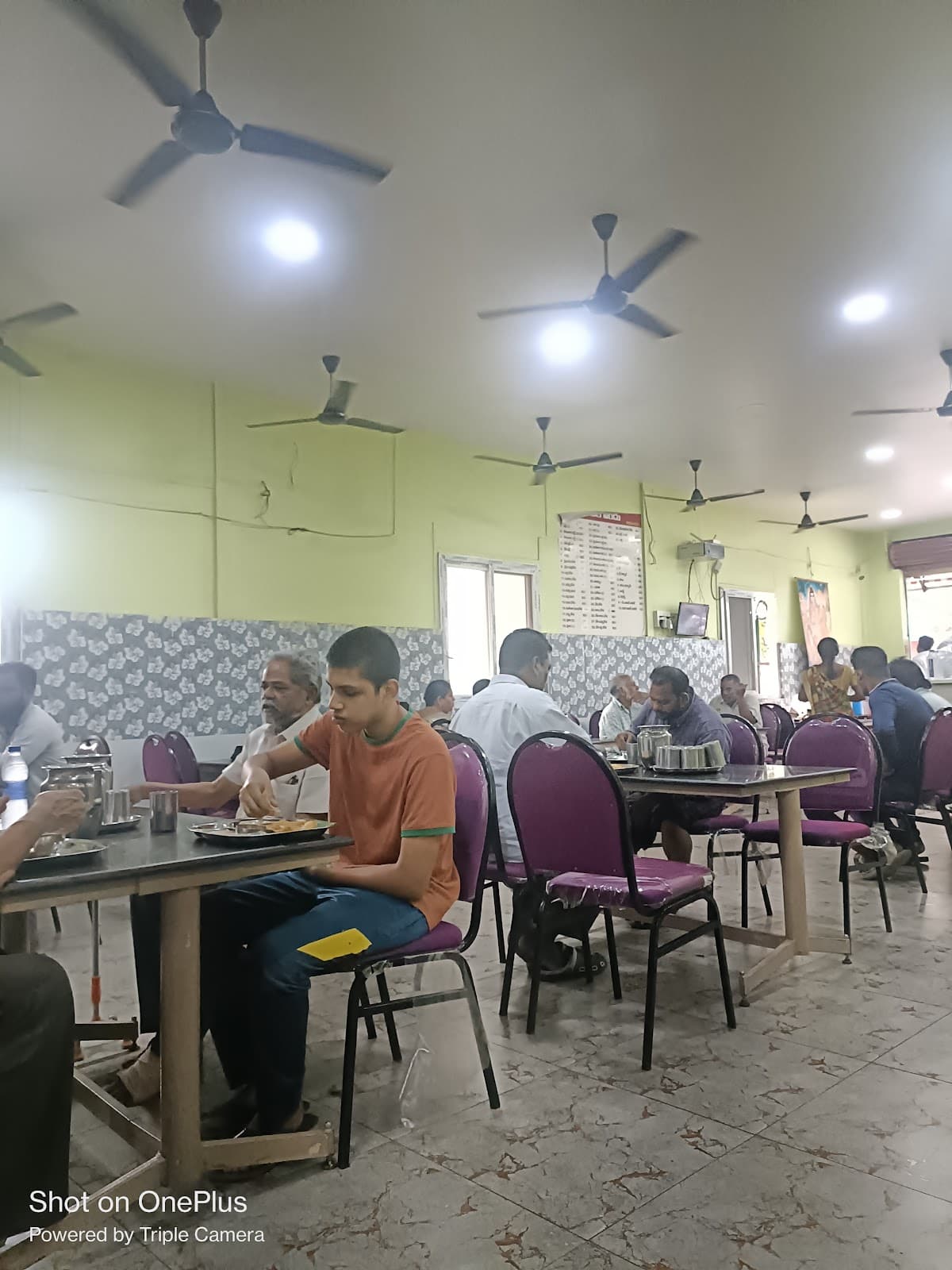 Vindu Tiffin Center — photo by sasidhar sai kumar