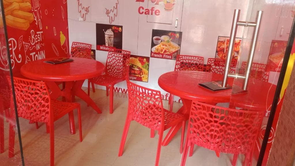 ZOOP Cafe Tenali — photo by Thota Pradeep