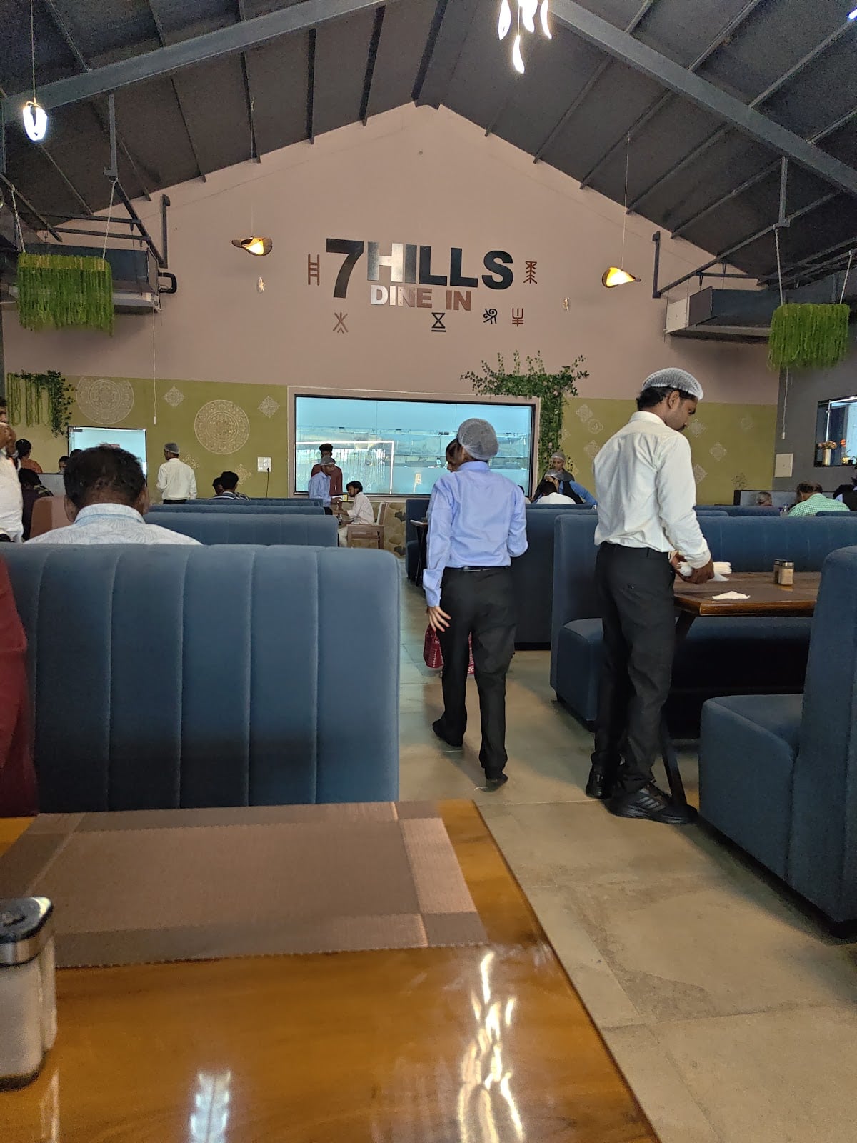 7Hills Dinein — photo by Nandivawnam Giri