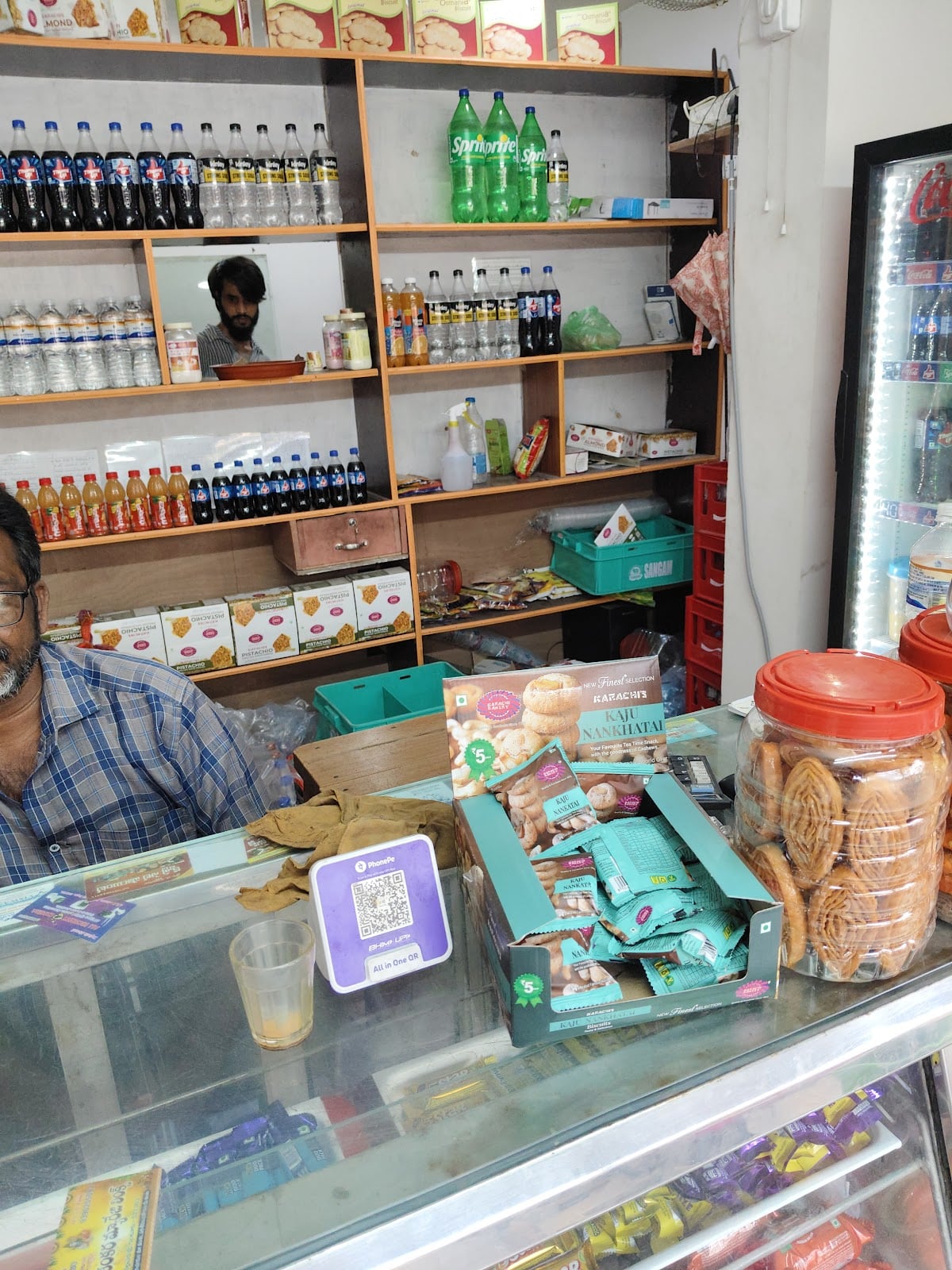 Afzal tea and Biryani — photo by Athar Mohammad