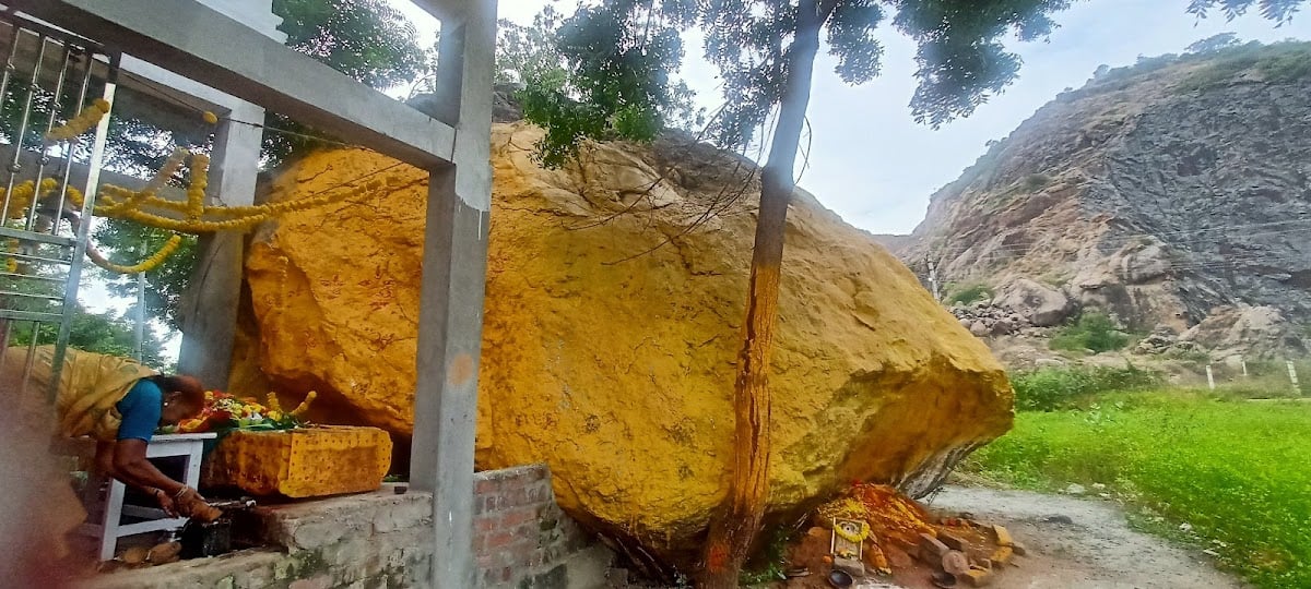 Akka Devatala Gudi — photo by Hima Bindu
