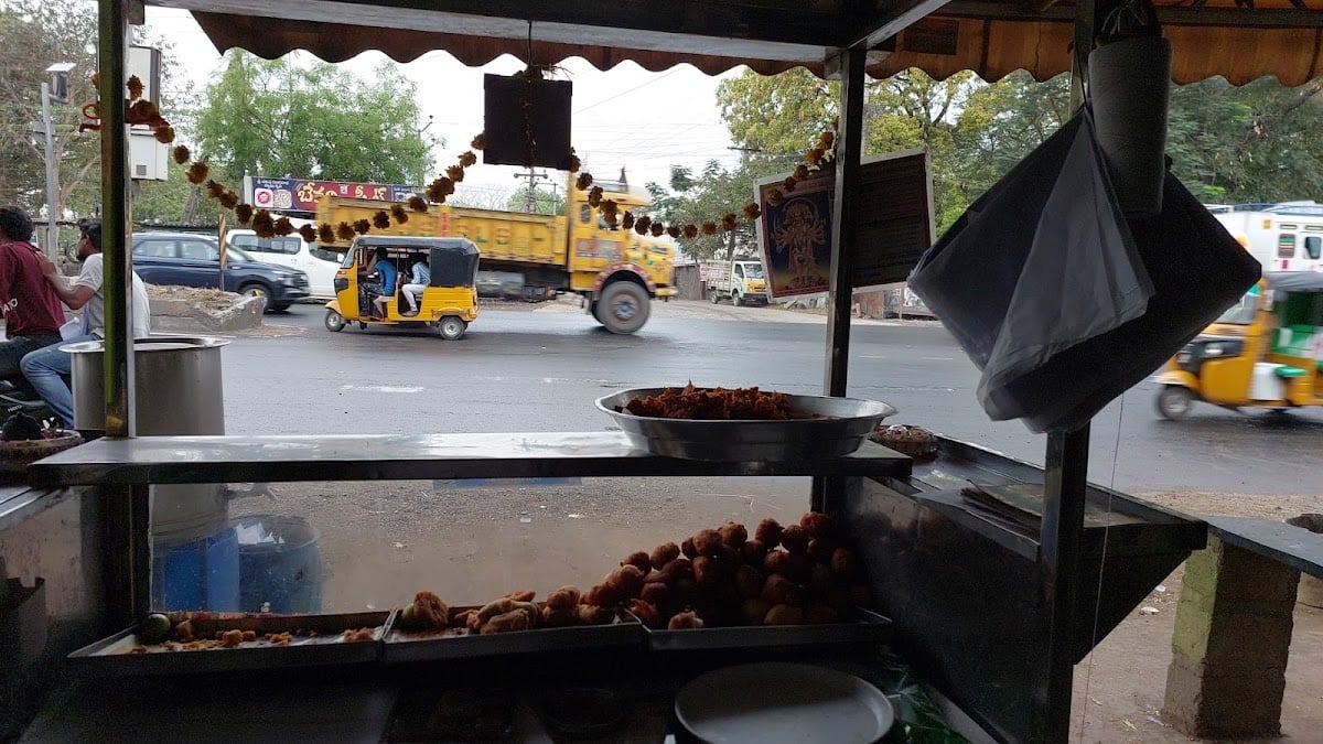 Akshita Tiffin Center — photo by Venkatesh Official