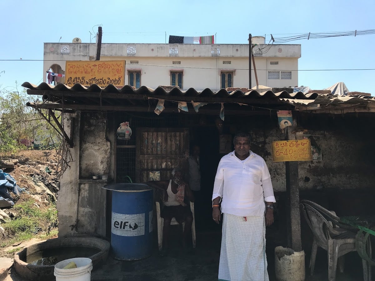 Apparao. Hotel — photo by Harish Malineni
